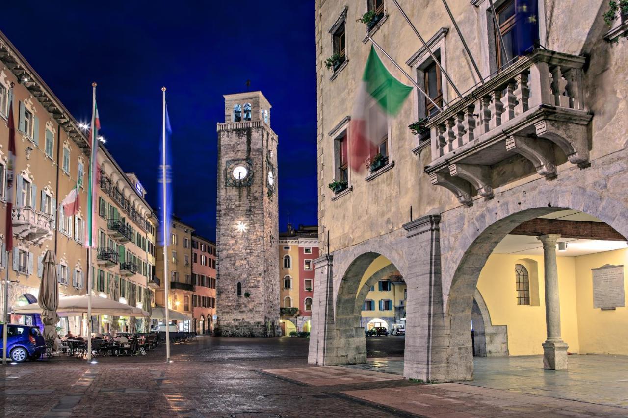 Casa O-Live Apartment Riva del Garda Exterior photo